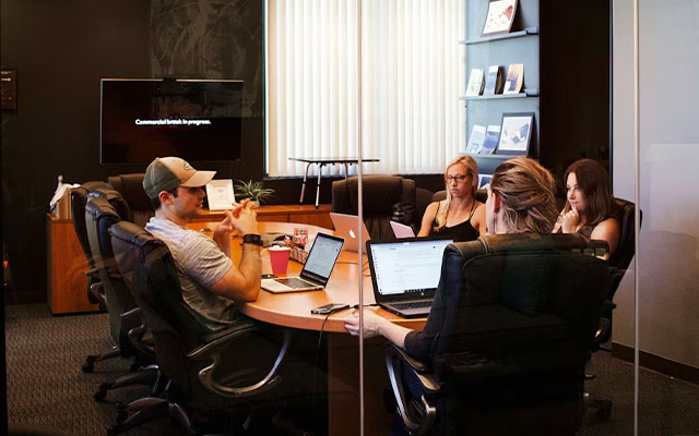Content & Partnerships